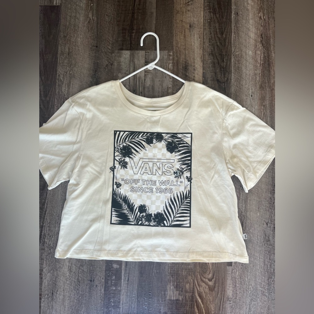 BEAND NEW Vans Crop Top Shirt size M